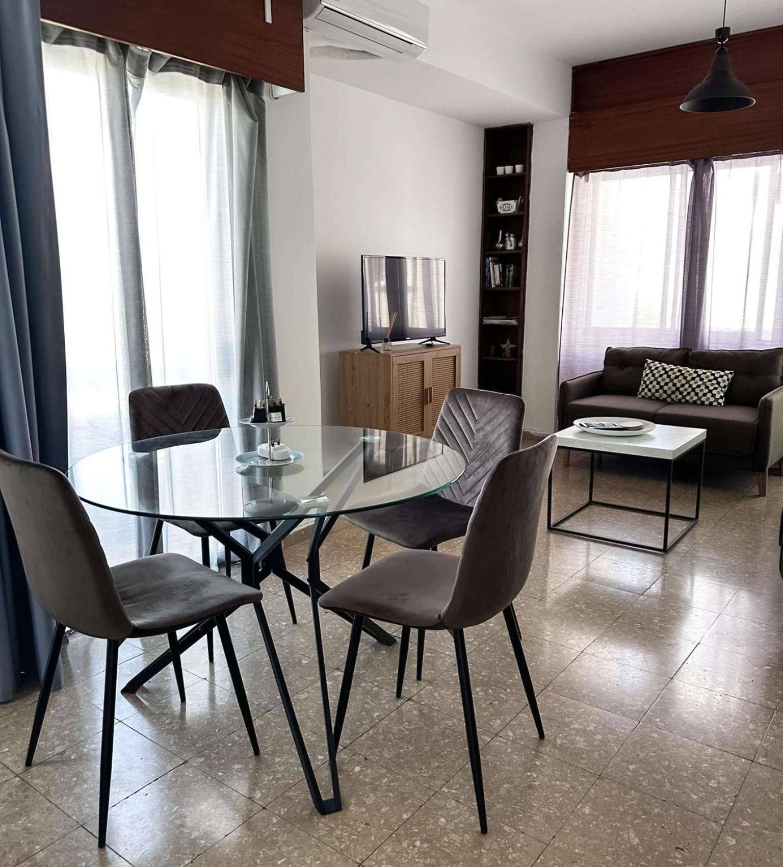 Comfortable Engomi Apartment ニコシア エクステリア 写真